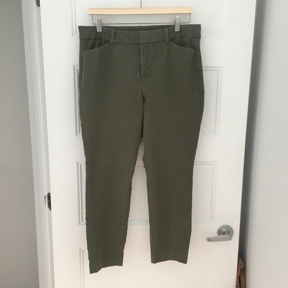 Old Navy High Rise Pixie Pant - Picture 1 of 3